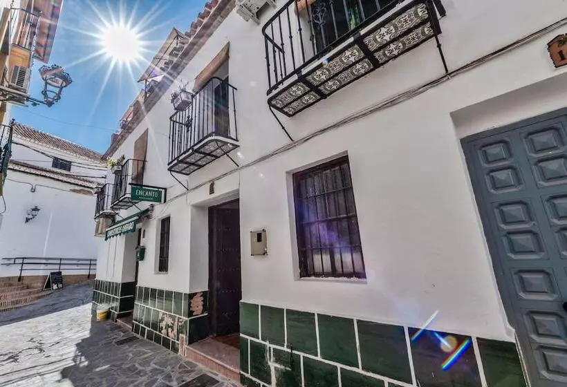 Aamiaismajoitus (B&B) Encanto Guesthouse