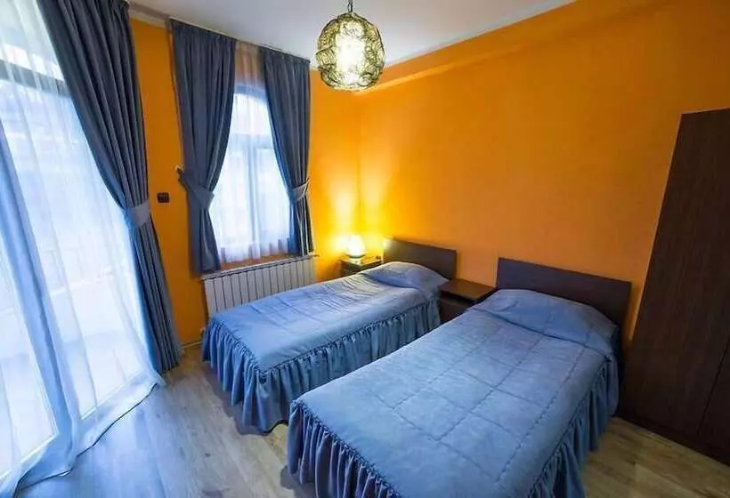 Bed and Breakfast Kris