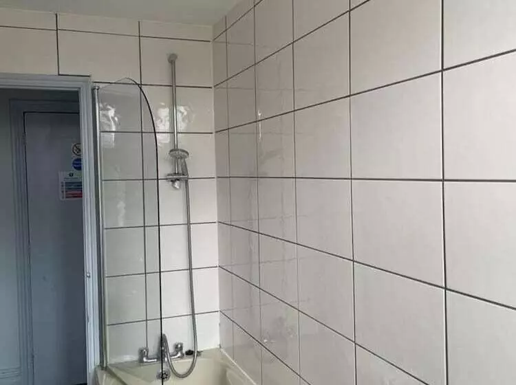 تختخواب و صبحانه No. 3