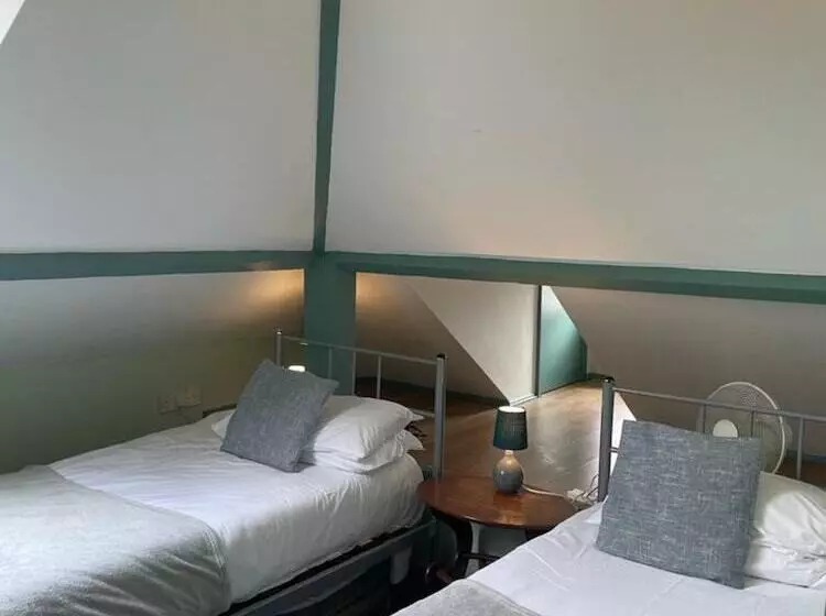 تختخواب و صبحانه No. 3