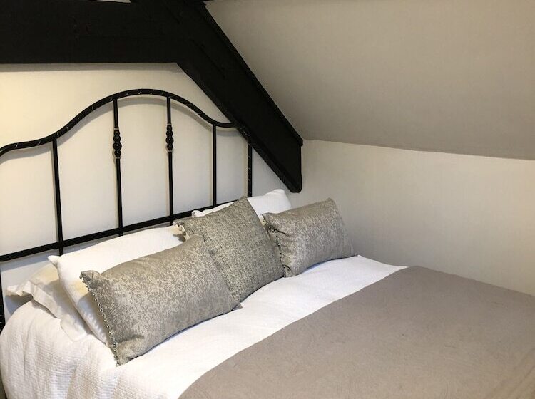 Bed and Breakfast Lanehead Old School