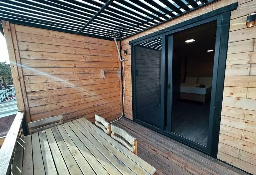 Bitez Tiny House