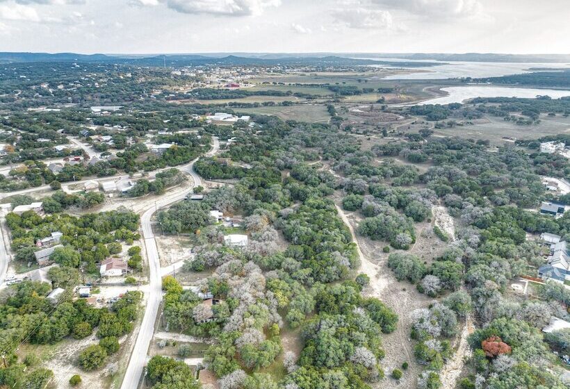 Canyon Lake Grill And Firepit Walk To Lake