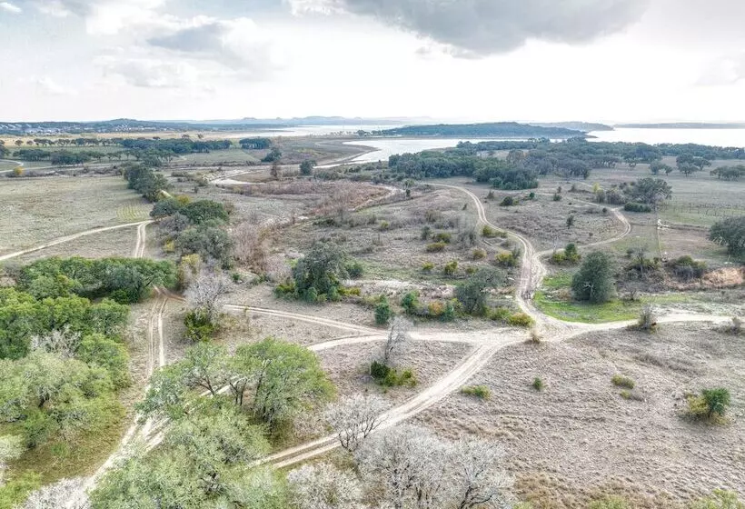Canyon Lake Grill And Firepit Walk To Lake