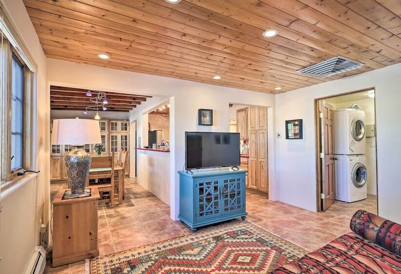 Casa Rosita Home, 3 Mi To Santa Fe Plaza!