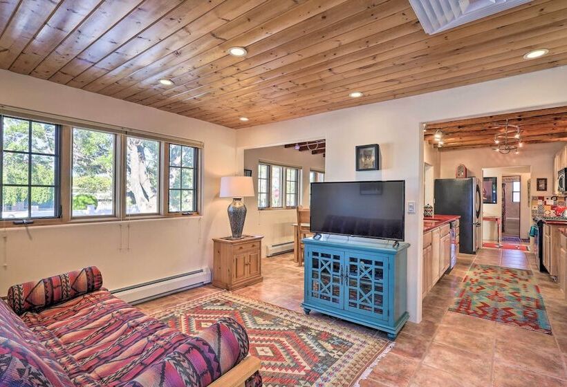 Casa Rosita Home, 3 Mi To Santa Fe Plaza!