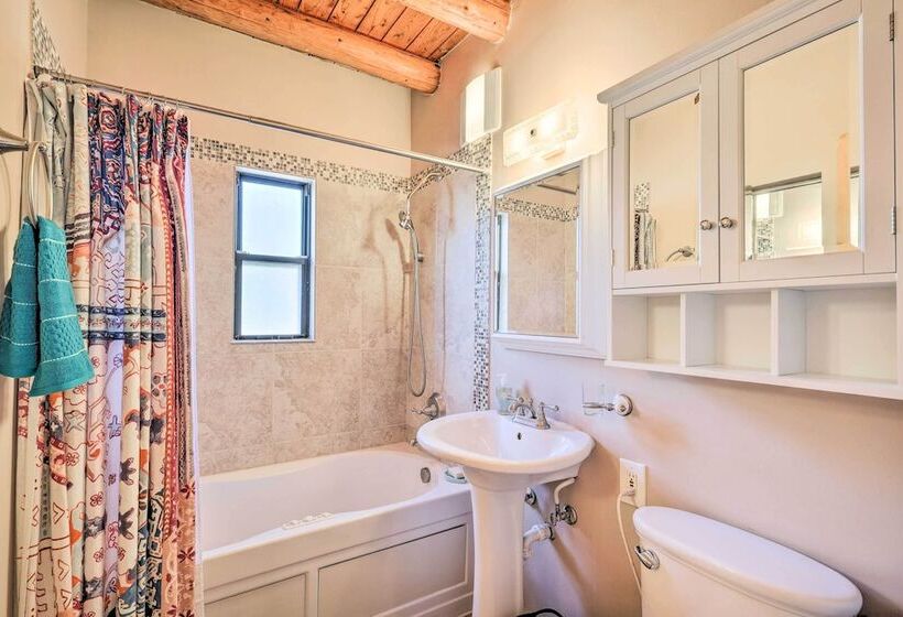 Casa Rosita Home, 3 Mi To Santa Fe Plaza!