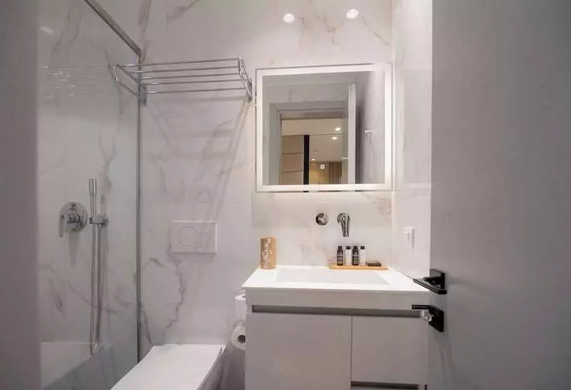 Contessa Bianca Luxury Suites