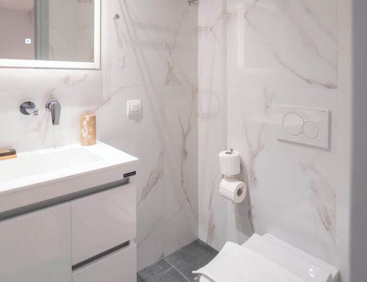 Contessa Bianca Luxury Suites