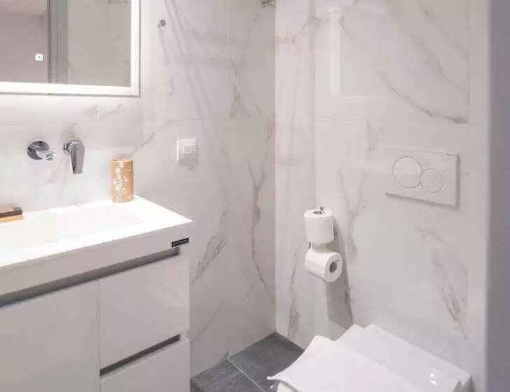 Contessa Bianca Luxury Suites