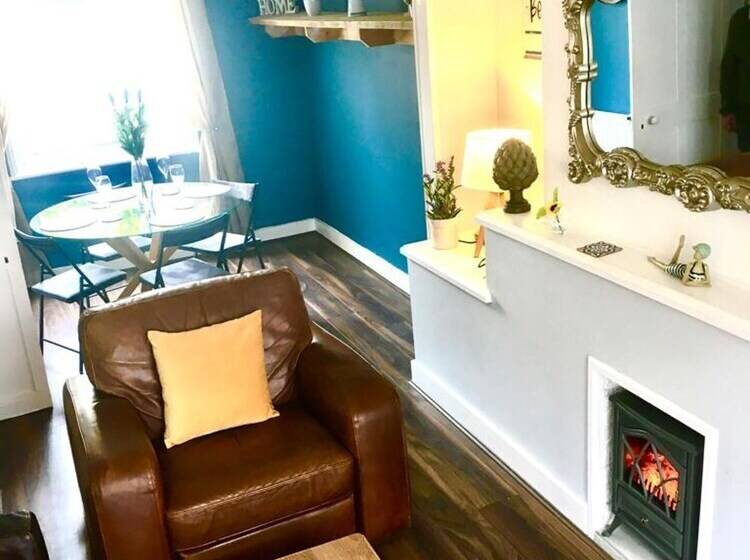 Cosy Seaside House 2min 5 Sandy Beach S 2 Dbl Beds