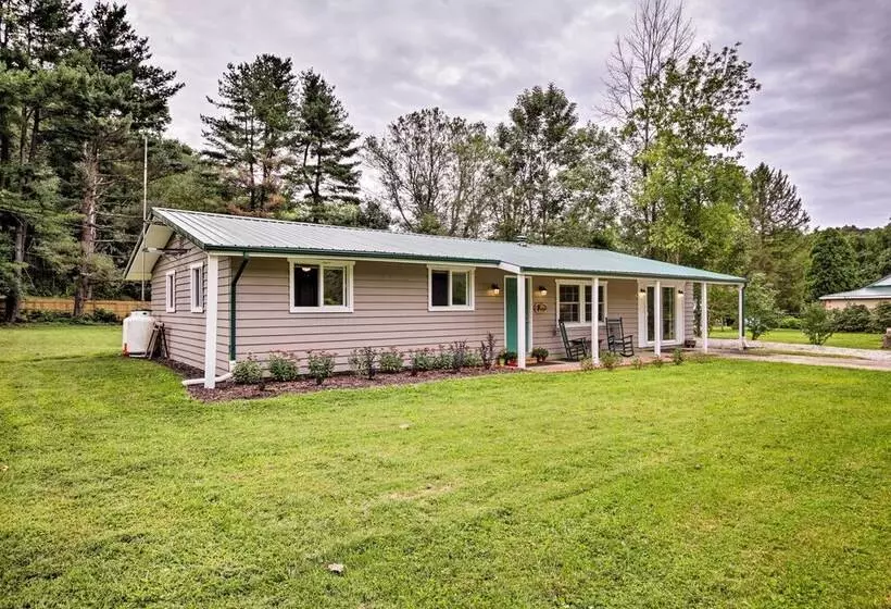 Cottage W/ Yard + Grill ~ 21 Mi To Hocking Hills!