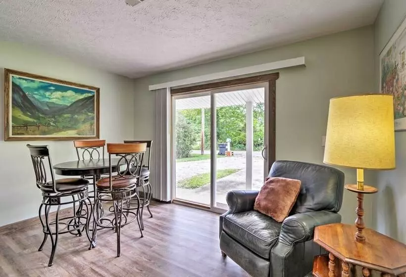 Cottage W/ Yard + Grill ~ 21 Mi To Hocking Hills!