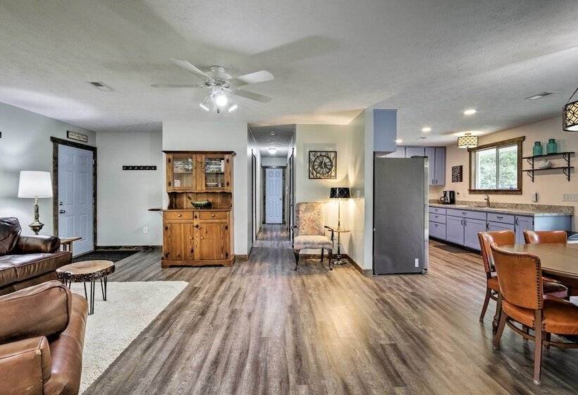 Cottage W/ Yard + Grill ~ 21 Mi To Hocking Hills!