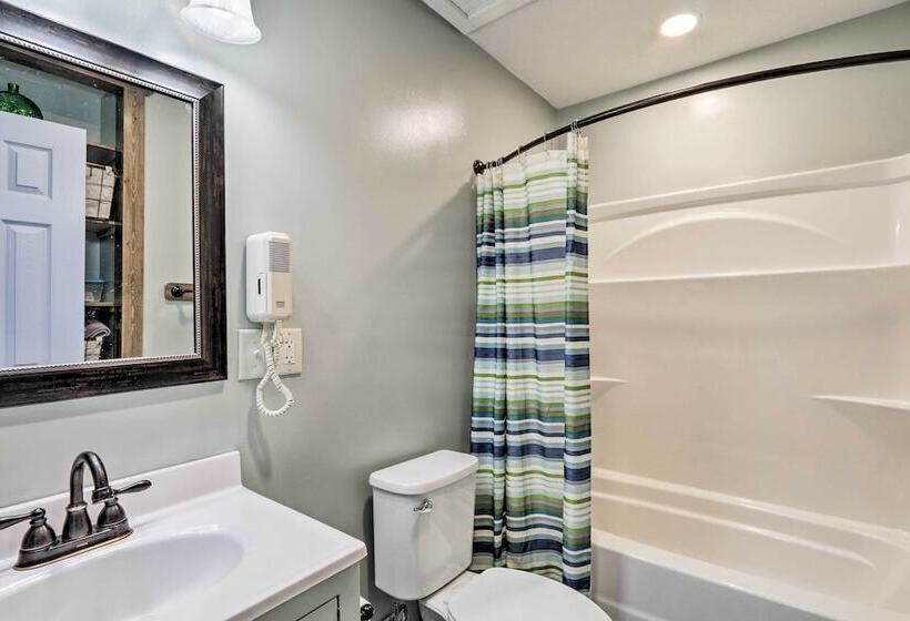 Cottage W/ Yard + Grill ~ 21 Mi To Hocking Hills!