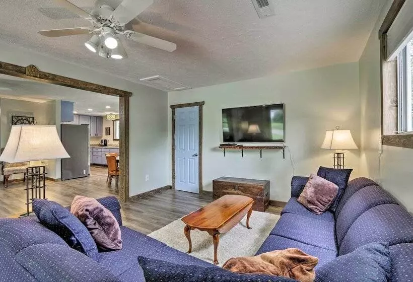 Cottage W/ Yard + Grill ~ 21 Mi To Hocking Hills!