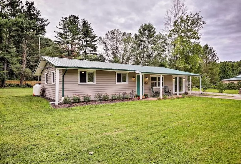Cottage W/ Yard + Grill ~ 21 Mi To Hocking Hills!