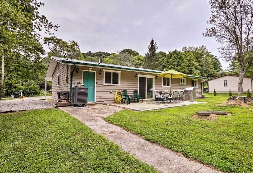 Cottage W/ Yard + Grill ~ 21 Mi To Hocking Hills!