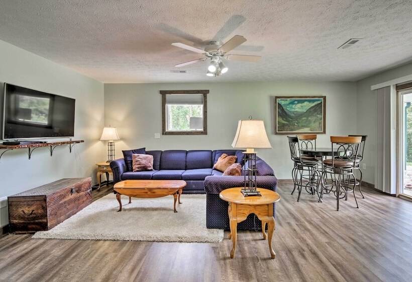 Cottage W/ Yard + Grill ~ 21 Mi To Hocking Hills!