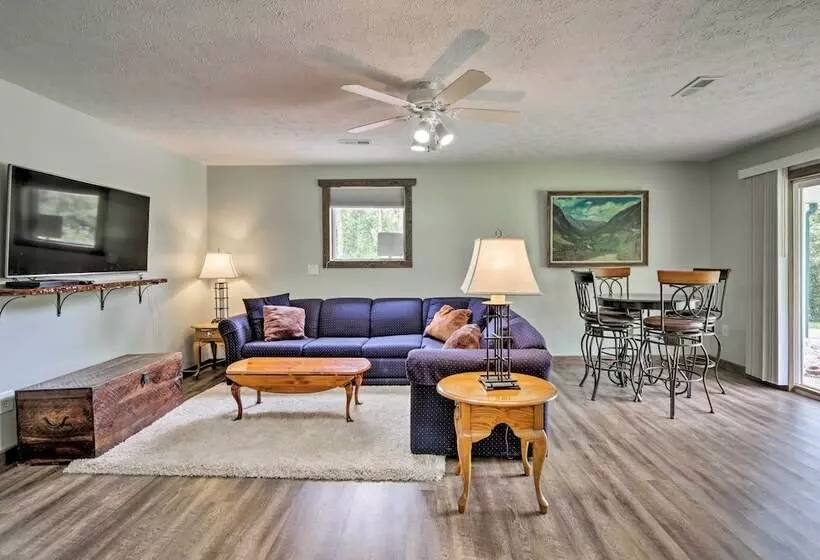 Cottage W/ Yard + Grill ~ 21 Mi To Hocking Hills!