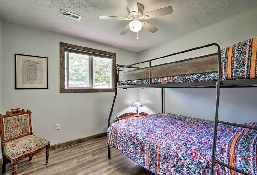 Cottage W/ Yard + Grill ~ 21 Mi To Hocking Hills!