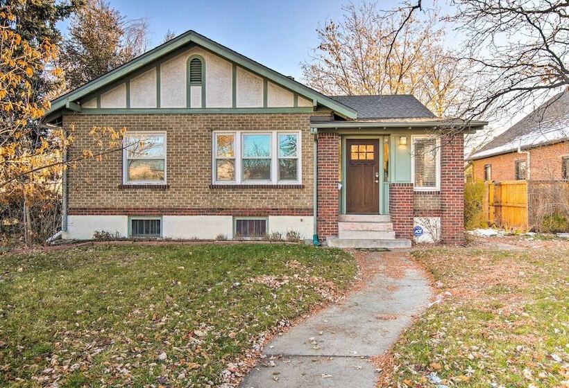 Cozy Denver Home W/ Full Kitchen: 4 Mi To Downtown