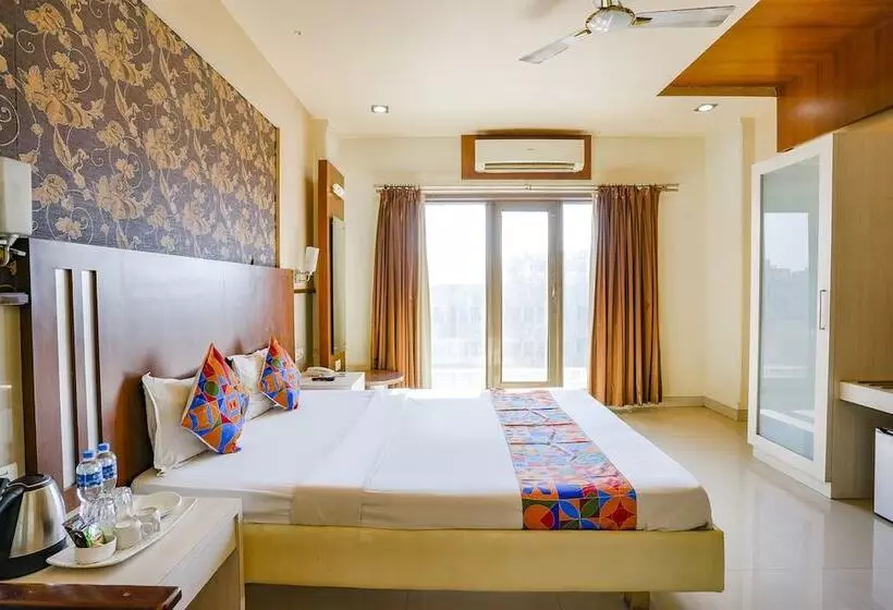 Fabhotel Prime Devanshi Inn