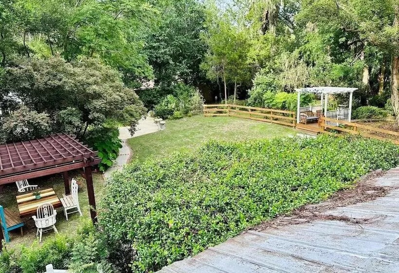 Grady House Bed & Breakfast