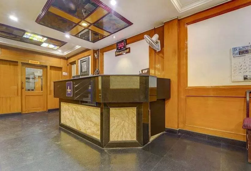 Itsy Hotels Coastal Grand Sathyam