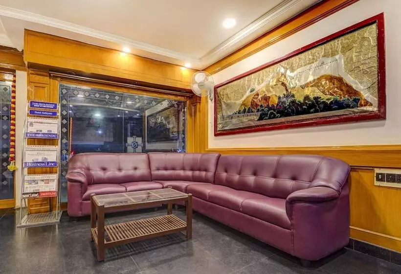 Itsy Hotels Coastal Grand Sathyam