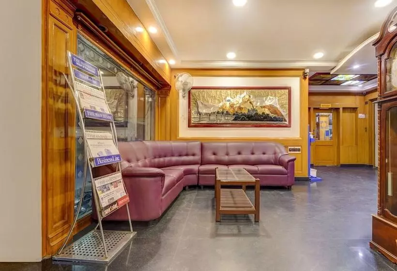 Itsy Hotels Coastal Grand Sathyam