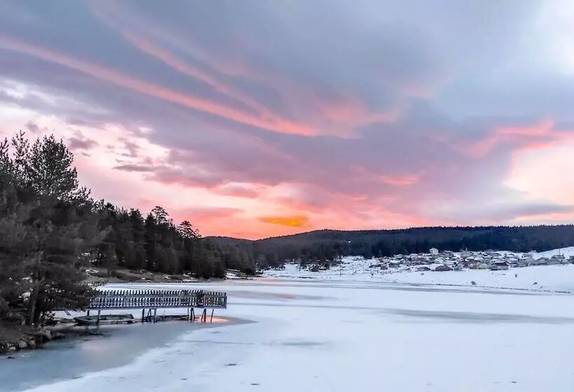 Hotelli Lagoon Palace