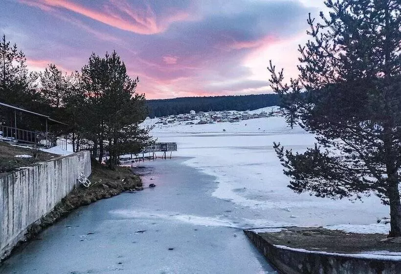 Hotelli Lagoon Palace