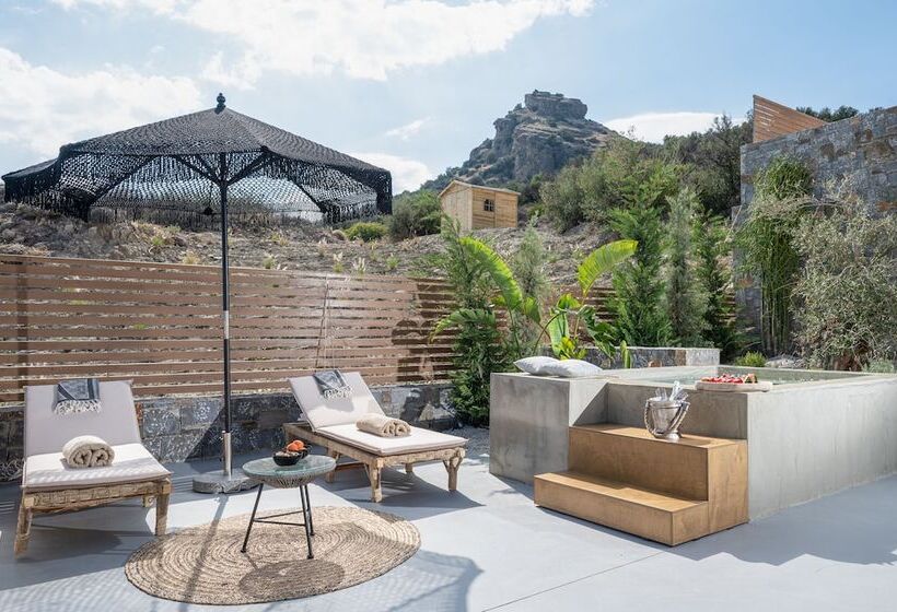 בית מלון כפרי Mneme Suites & Villas