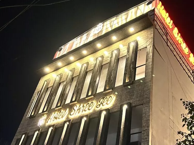 هتل Shree Jee