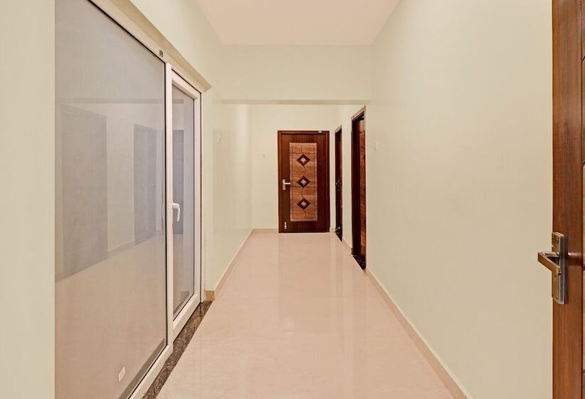 Hotel Treebo Aall Season