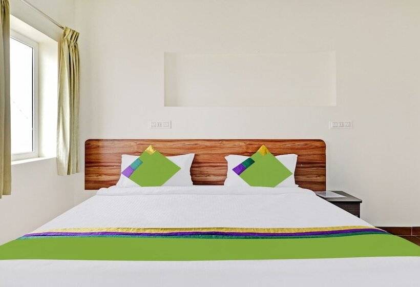 Hotel Treebo Aall Season