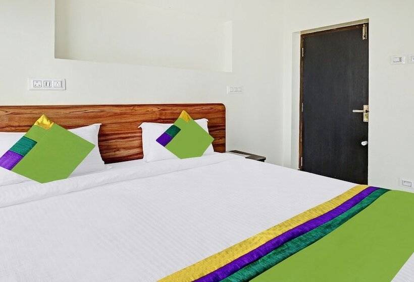 Hotel Treebo Aall Season