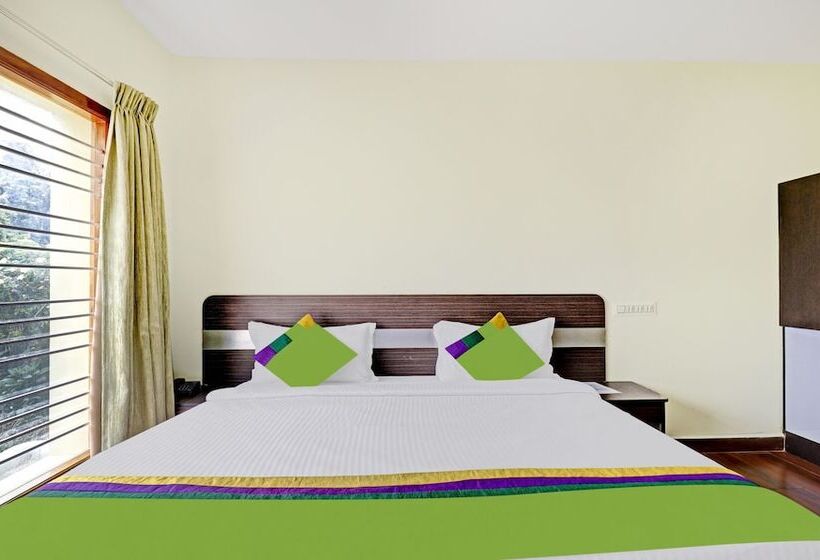 Hotel Treebo Aall Season