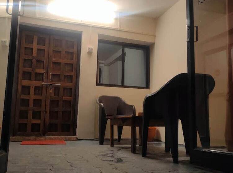 Istaqbal Hotel Mukki