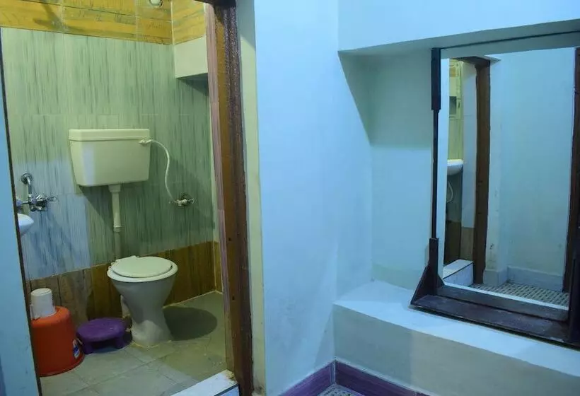 Istaqbal Hotel Mukki