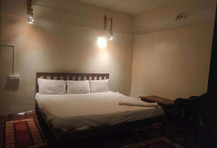 Istaqbal Hotel Mukki