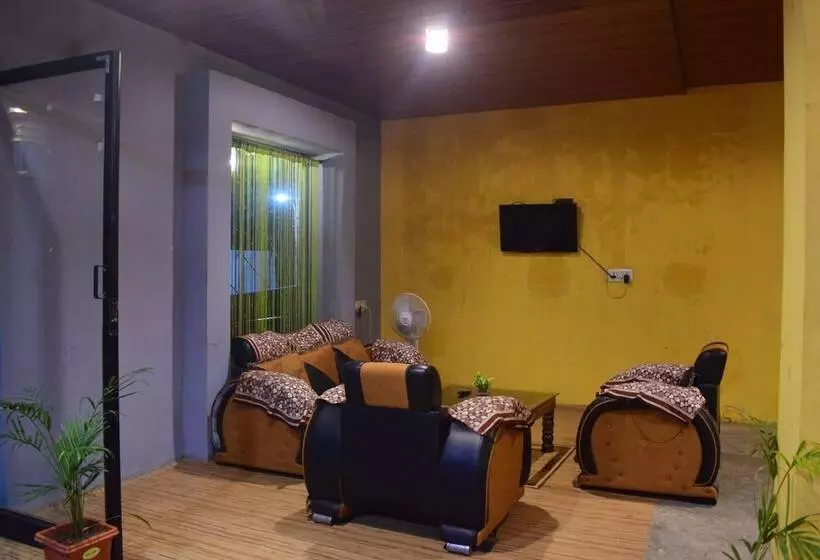 Istaqbal Hotel Mukki