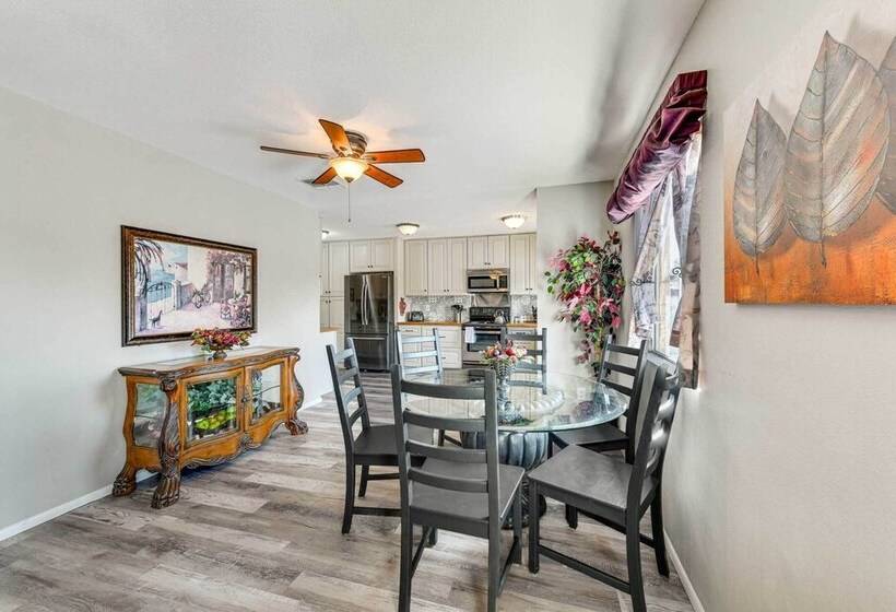 Mesa Outdoor Oasis W/ Private Pool & Patio!