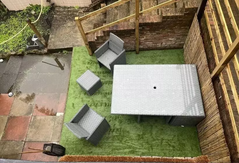 レジデンス Beautiful 3 Bed House With Hot Tub In Blaydon Burn