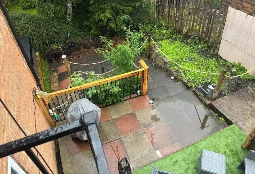 レジデンス Beautiful 3 Bed House With Hot Tub In Blaydon Burn