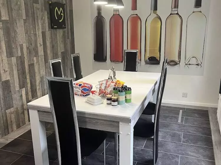レジデンス Beautiful 3 Bed House With Hot Tub In Blaydon Burn