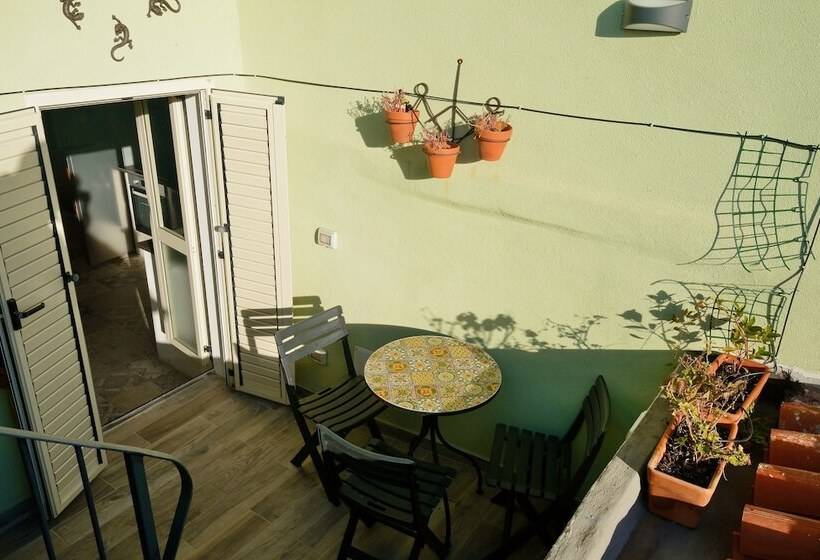 Резиденция Charming, Spacious 3 Bedroom Townhouse