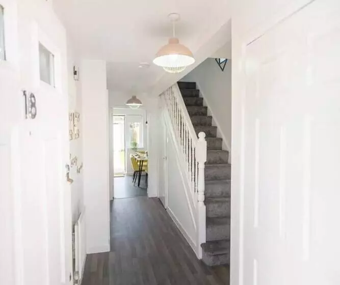 レジデンス Spacious 3 Bed House Garden Parking Wifi Smart Tv