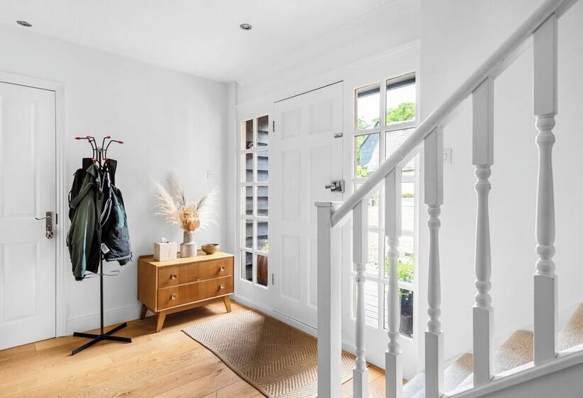 Residência Stunning 3 Bed House In Saffron Walden